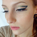 Simple graphic eyeliner tutorial / how to Creative teal glitter liner makeup