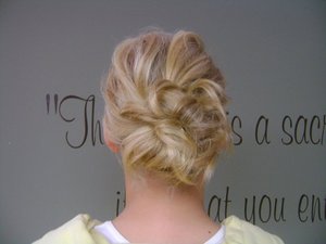 hairstyling Keely Smith
