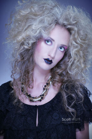 photographer: Scott Watt
model: Elena
HMUA: Rebecca McGillicuddy