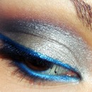 Blue Eyeliner 