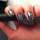 Blue Glitter Party nails