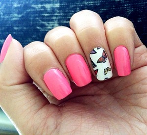 Butterfly Sally Hansen salon effect nail strips. Nail polish pink elephants from sephora. 