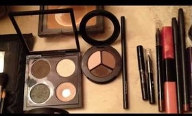 What's In My Makeup Tavel Bag?