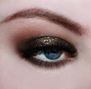 A sultry, night time look using Makeup Geek products. 

(The lid colour is Utopia pigment by Makeup Geek.)