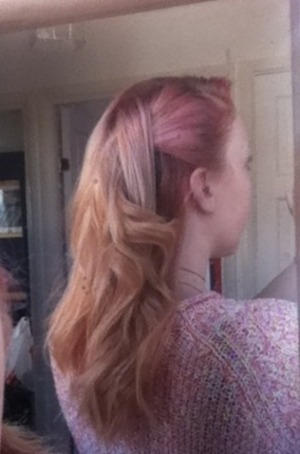 Pink hair dye washed out and stuck to my roots but I love it x