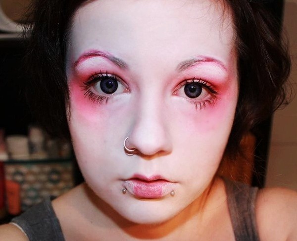 Capitol inspired makeup? | Beautylish