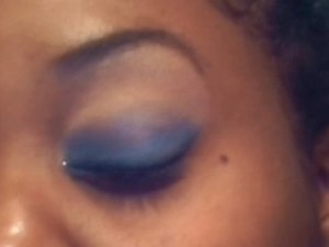 *E.L.F.-spotted & sporty (Beauty on the Go single palette)
*smashbox-beauty exposed palette
*cargo-blue sparkel eye pencil 