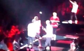 One Direction performing What Makes You Beautiful - July 4 Montreal