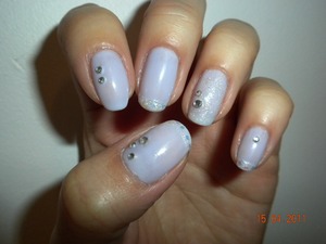 Style three: Pale Lavander nails with white glitter and art