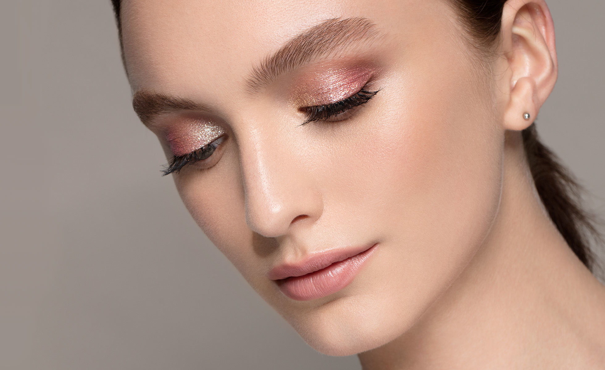 Shine Bright Even At Work With This Office Apropos Glitter Eye