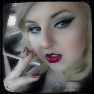 Here is my take on 50's pin up look.