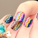 Zig-zag Rainbow Glitter Nails!