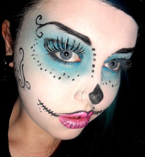 inspiration on the monster high dolls.. i have wanted to do a sugar skull for ages and what better inspiration