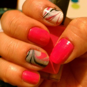 My first attempt at water marble...next time will be better ;p