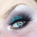 Glowing Turquoise Blue Mermaid Halloween Makeup Look