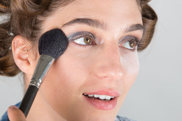 Four Ways to Deal with Makeup Fallout