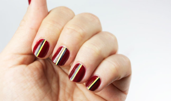 Burgundy and Neon yellow | Bec et ongles B.'s (bec-et-ongles) Photo ...