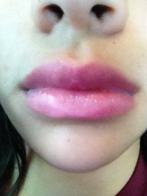 Is this a nice color on my lips? ( sorry this is a ugly pic lol )