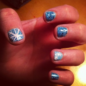 Light blue, royal blue glitter & white nail art