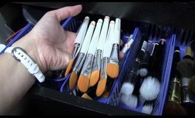 How I store and organize my makeup brushes