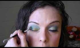 Blue Green Gradient Makeup Tutorial