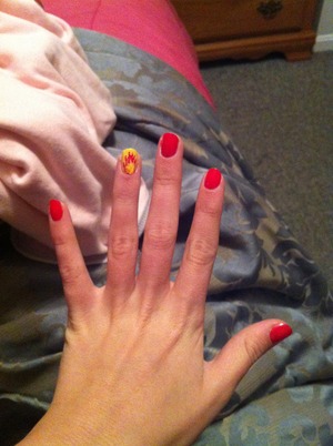 I used Essie red, an orange china glaze and a sally Hanson yellow. If you want a tutorial just ask