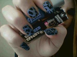 Depend black crackle over blue polish :) by me