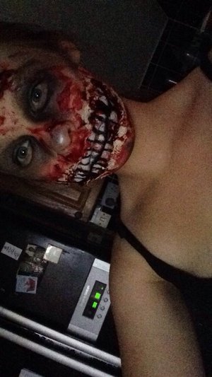 Got bored so started doing a Halloween makeup look and it went really well if I'm honest 