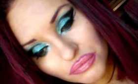 aqua eyeshadow