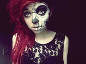 Halloween makeup with red hair😍👌