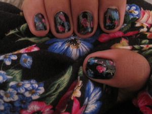 black green and blue flowers nails