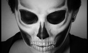 REUPLOAD - Classic Skull Makeup