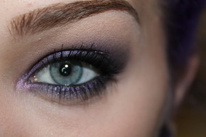 Smokey purple eyes.
Follow my instagram @alyssaisnt