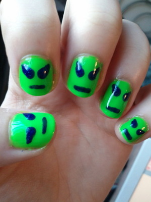 little green aliens!