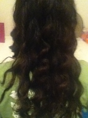 First i took a 1 and a half inch curling iron and screwed off the clip with a screwdriver. Then i place the now "wand" on the top of small piece of hair. Now you wrap the hair completely around the barrel and hold it there for 10 seconds.(it helps to count hehe) and then take a small metal clip and roll the curl back up and clip in to your head until it is cooled all the way! And that is how you create Cheeto curls! Haha jk but thats what they look like!