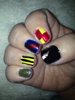 A little messy but it's the Harry Potter nails that Missglamorazzi did a tutorial of.