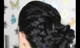 Romantische Hochsteckfrisur l Flower Updo l Braided Hairstyle