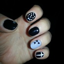 black and grey nails