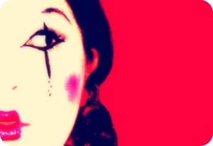 Chaplinesque / Mime / Pierrot clown make up by my stylist sister @leyshaJ. Hallowee 2009