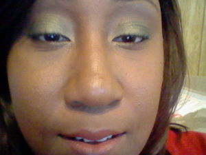 I finally picked up the limited edition Maybelline Color Tattoo shadows and the Smokey Cinnamon shadows. Loooove them!