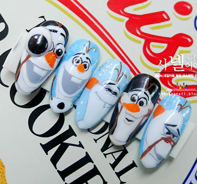 Disney's Frozen Olaf Christmas inspired nail art design | Frozen nail art,  Olaf nails, Christmas nails