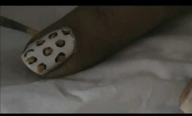 Golden and White nail art tutorial- easy nail design tutorial-beginners-nail art for short nails