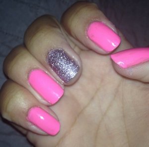 Absolute nail color - Pink
Essie - Peak of chic 
Top coat - Out the door 