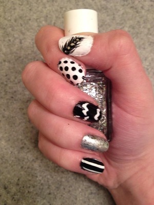 Black and white bird themed nails