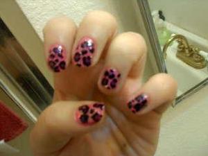 Painted these gorgeous hot pink and purple cheetah print nails :) love them! <3