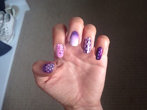 Five different nail art designs one for  each nail!!! 