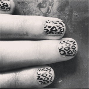leopard print nails (:
