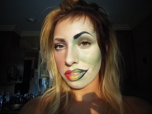 finished look! This is what happens when i'm stuck indoors on a rainy day.  I was inspired by watching zombie movies all day for the green side.