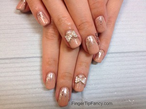 DETAILS HERE - http://fingertipfancy.com/nude-nails-glitter-polish