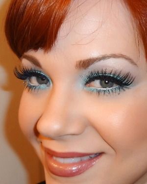 For more info on products used, pleas visit: 
http://www.vanityandvodka.com/2013/04/seashore-and-shimmer.html
xoxo!